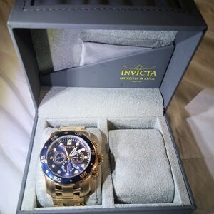 Invicta Pro Diver Master Of The Oceans Watch Number 73 Men's Gold and Blue Watch